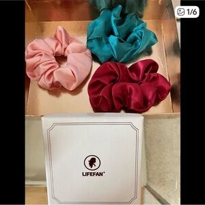 🩷💚❤️ New Mulberry Silk Chunky Scrunchies Set - Pink, Teal, and Red